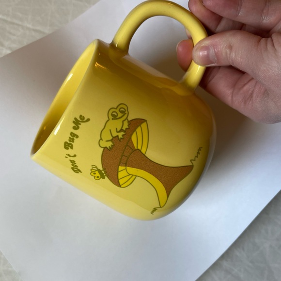 UO stoneware “don’t bug me” coffee mug - Picture 5 of 8